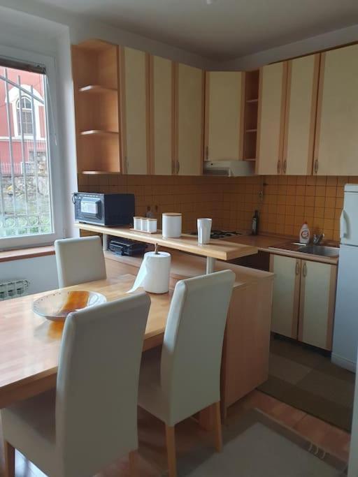 Apartment In The City Center ซาราเยโว ภายนอก รูปภาพ